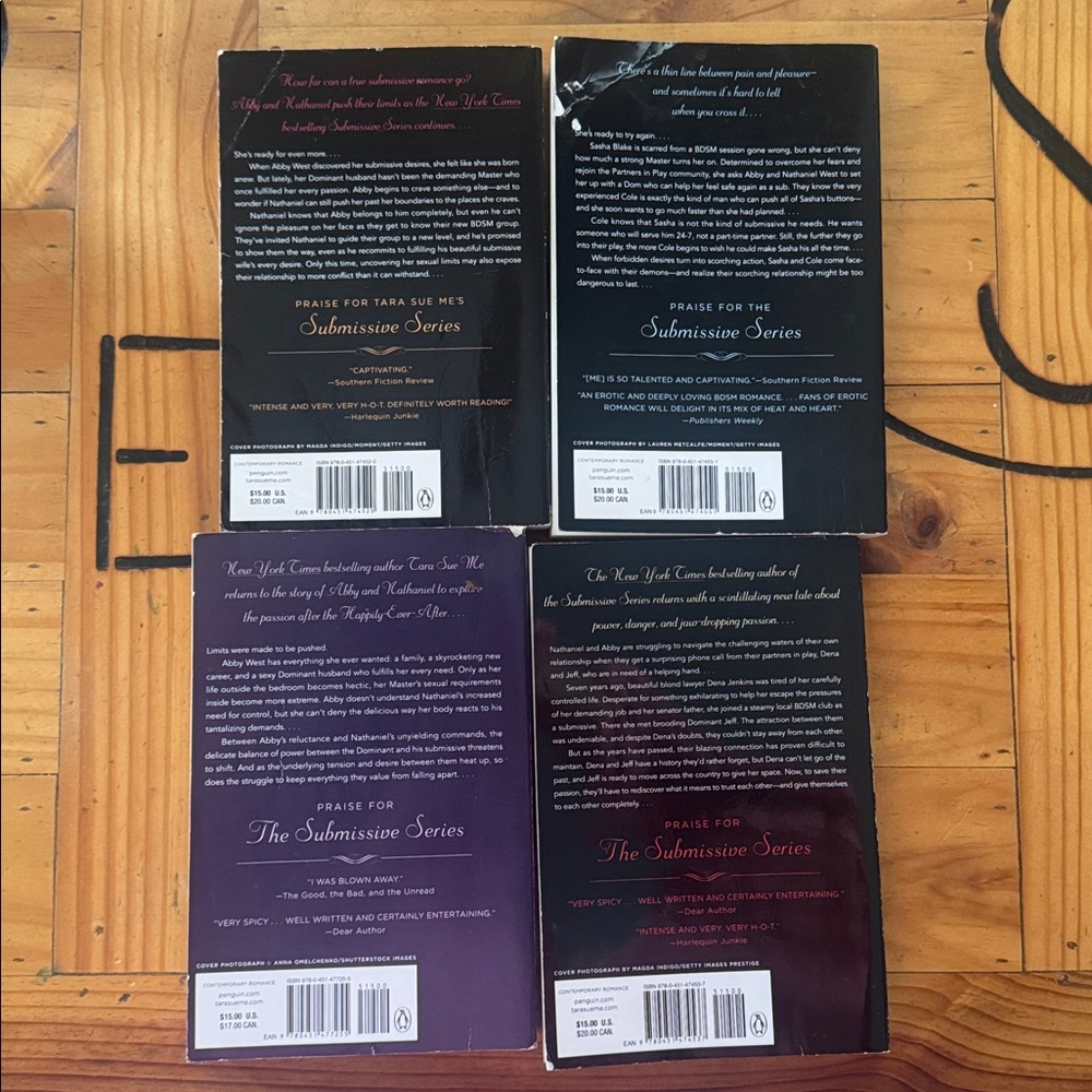 Book Set - The Submissive Series - Picture 2 of 2